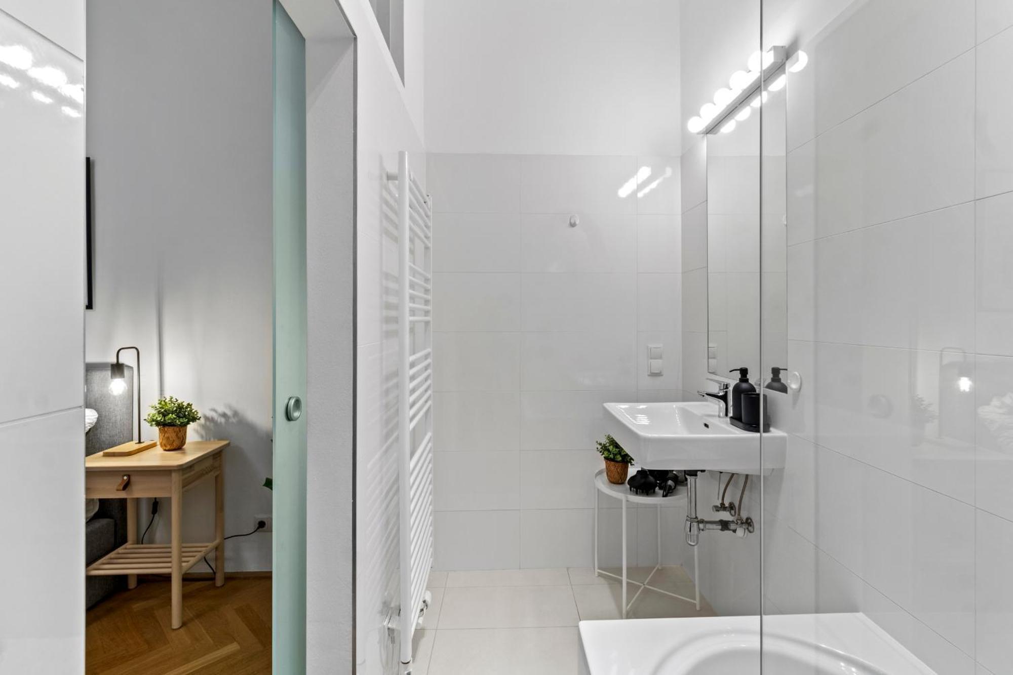 Cozy Vienna Apartments - 4 Min U6 Josefstaedterstrasse ภายนอก รูปภาพ